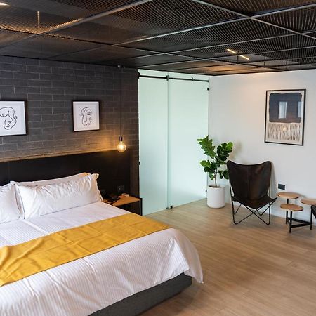Fulton Business Luxury Hotel Гуадалахара Екстериор снимка