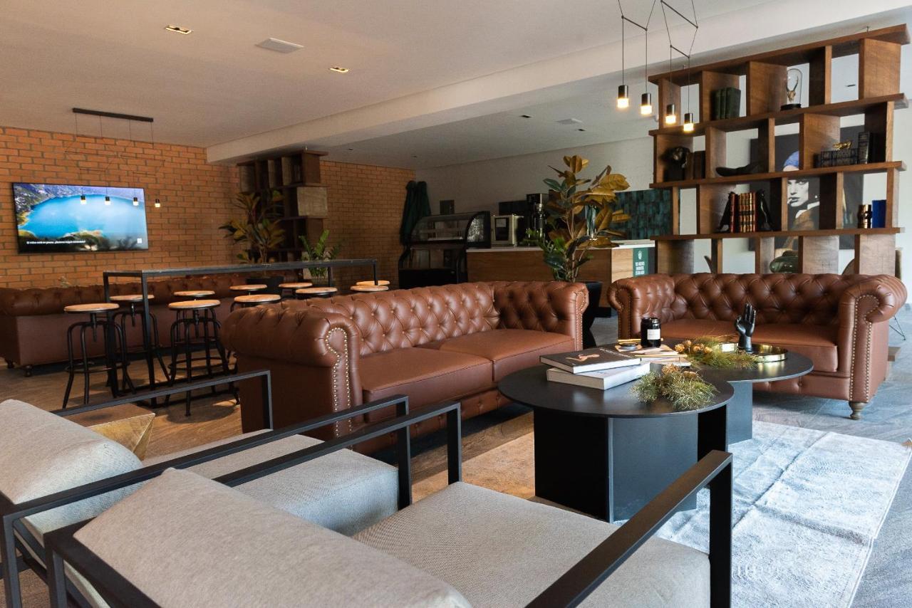 Fulton Business Luxury Hotel Гуадалахара Екстериор снимка