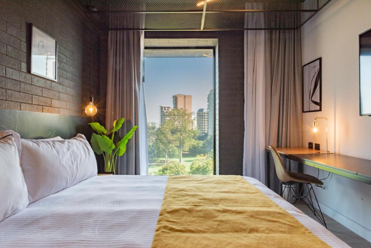 Fulton Business Luxury Hotel Гуадалахара Екстериор снимка