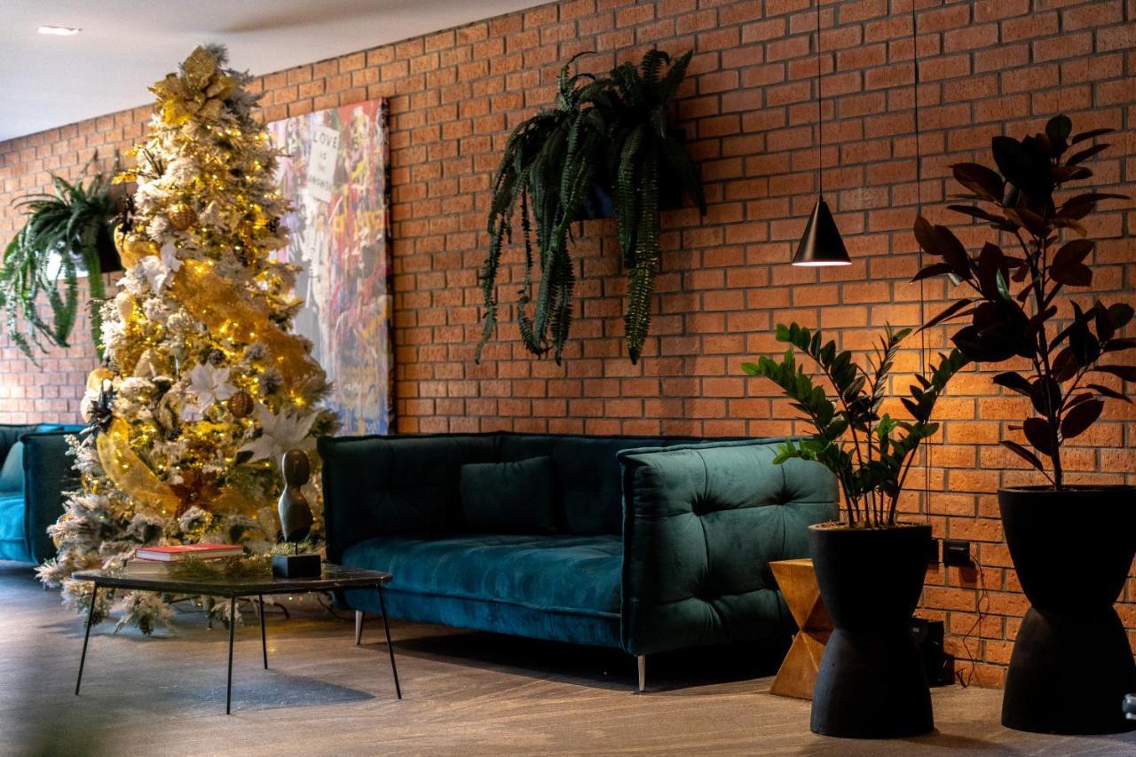 Fulton Business Luxury Hotel Гуадалахара Екстериор снимка