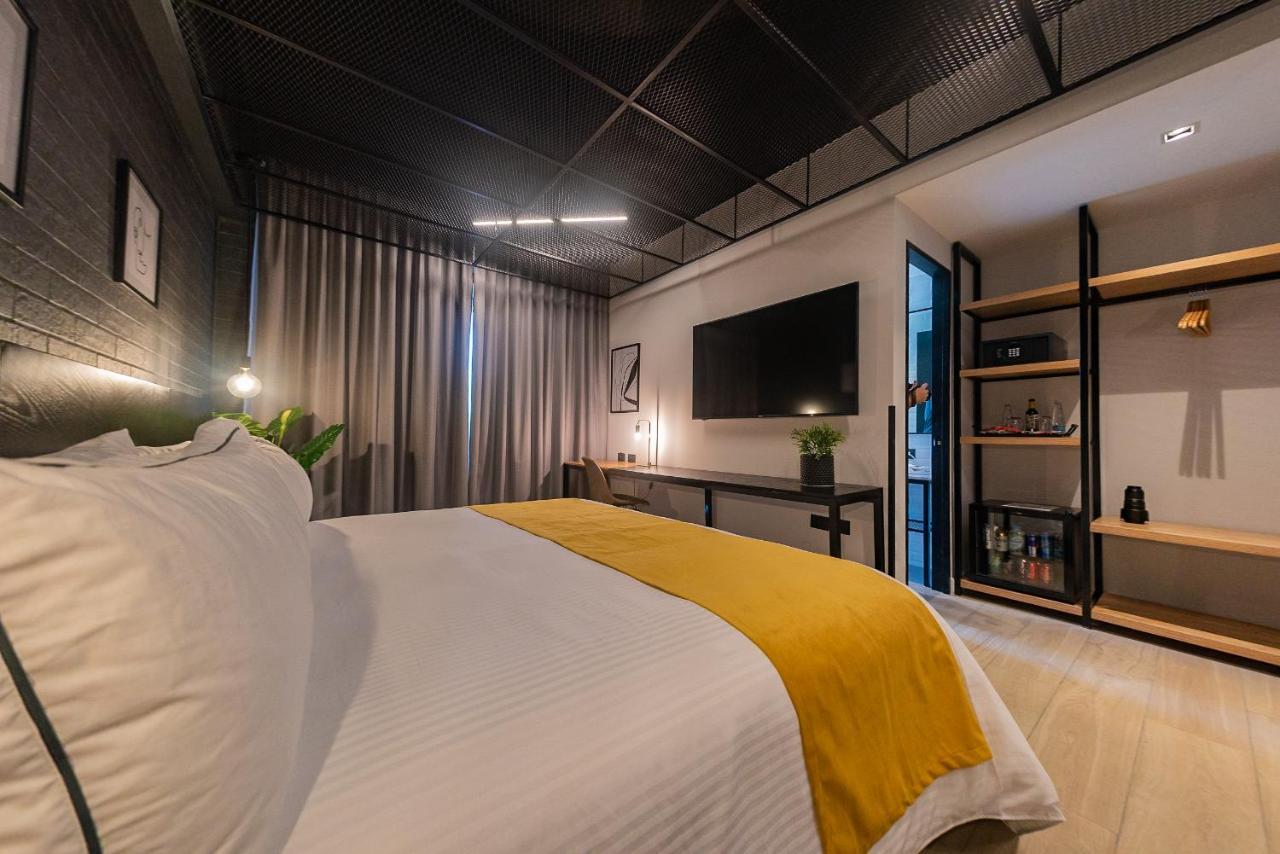 Fulton Business Luxury Hotel Гуадалахара Екстериор снимка