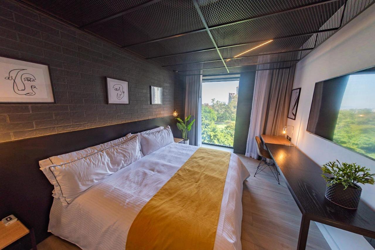Fulton Business Luxury Hotel Гуадалахара Екстериор снимка