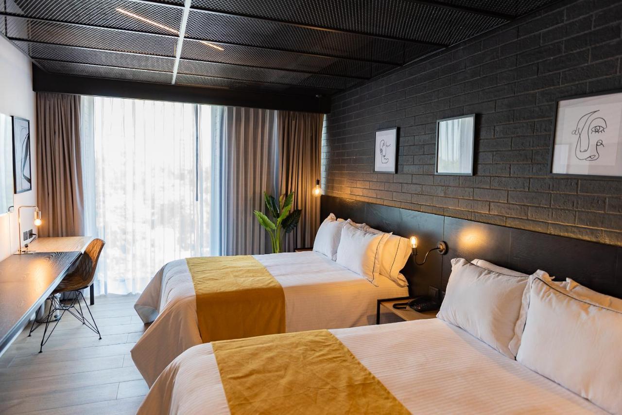 Fulton Business Luxury Hotel Гуадалахара Екстериор снимка